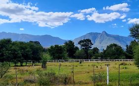 Blue Mountain Farm Lodge, Cabins & Cottages Swellendam