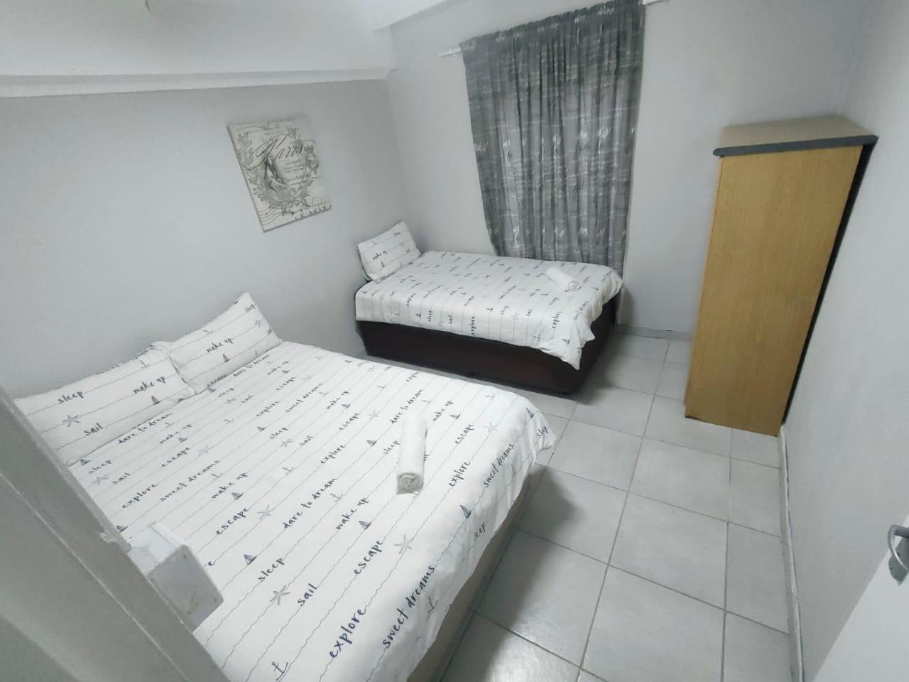 Blue Mountain Farm Lodge, Cabins & Cottages Swellendam Rum bild