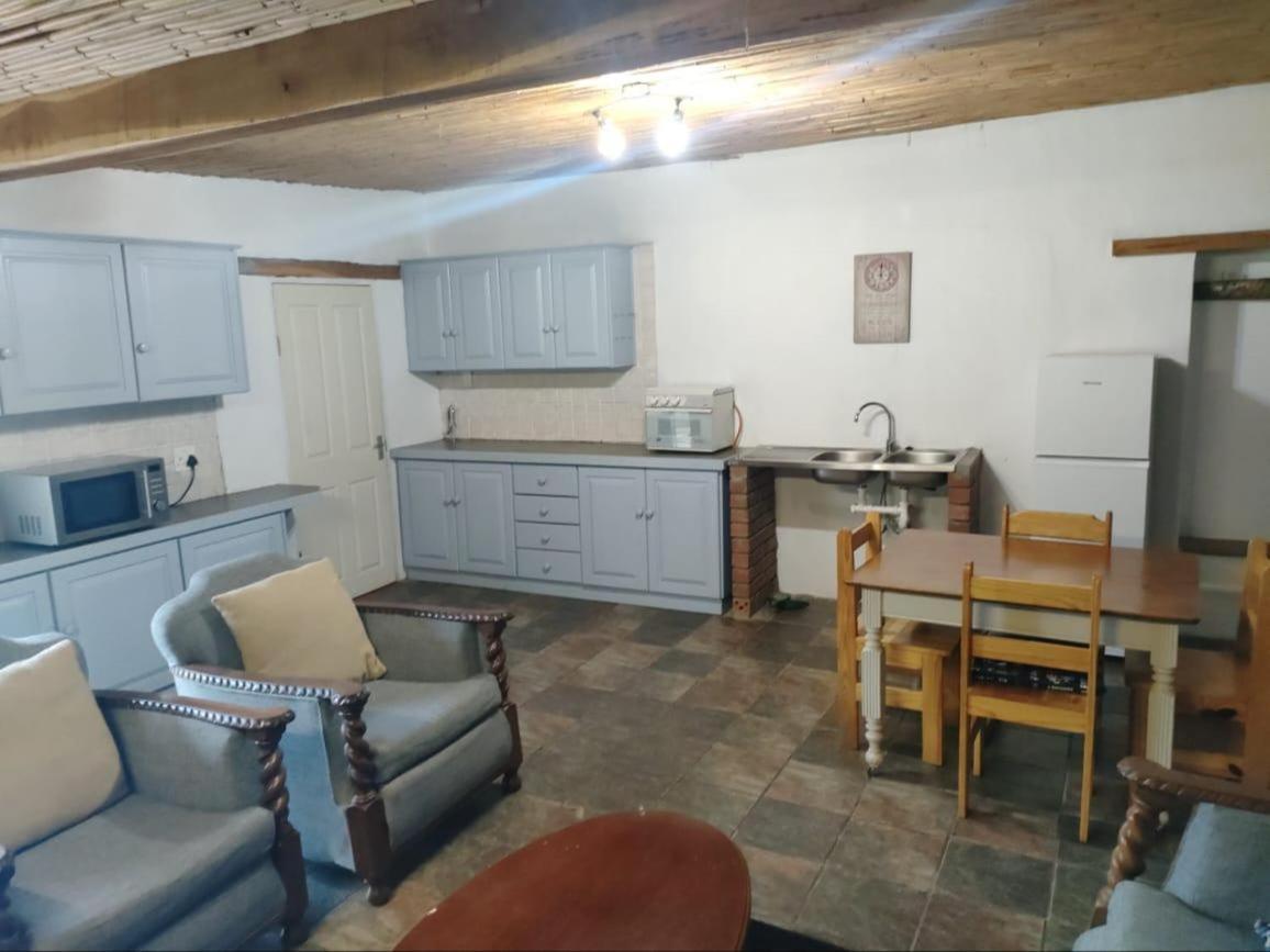 Blue Mountain Farm Lodge, Cabins & Cottages Swellendam Rum bild